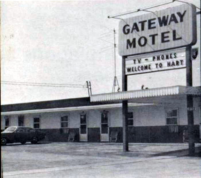 Gateway Motel - 1980 High School Yearbook Ad